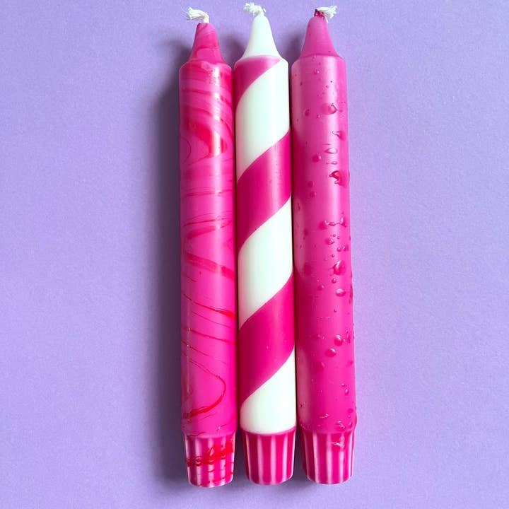 Dot Home Aroma – wholesale Tapered candle/candlestick – SCARLET ROSE Dip Dye Taper Candles Trio