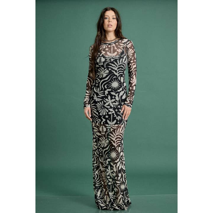 Robe Maxi en Tulle Illusion pour la vente par SKYLAR ROSE