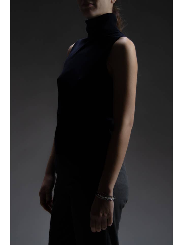 Lèmme - Wholesale Knit Sweater - Women's - Sleeveless turtleneck sweater in wool and silk19