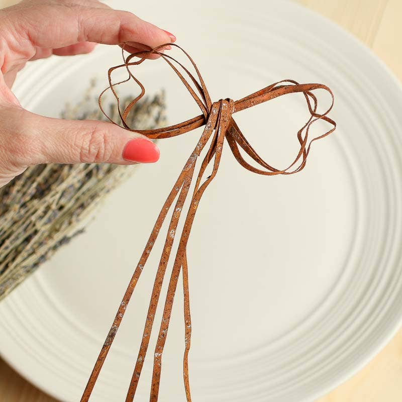 Factory Direct Craft – Engroshandel Sløjfe – 10" Rusten Patina Tin Sløjfe – Vintage Look Dekor Accent2