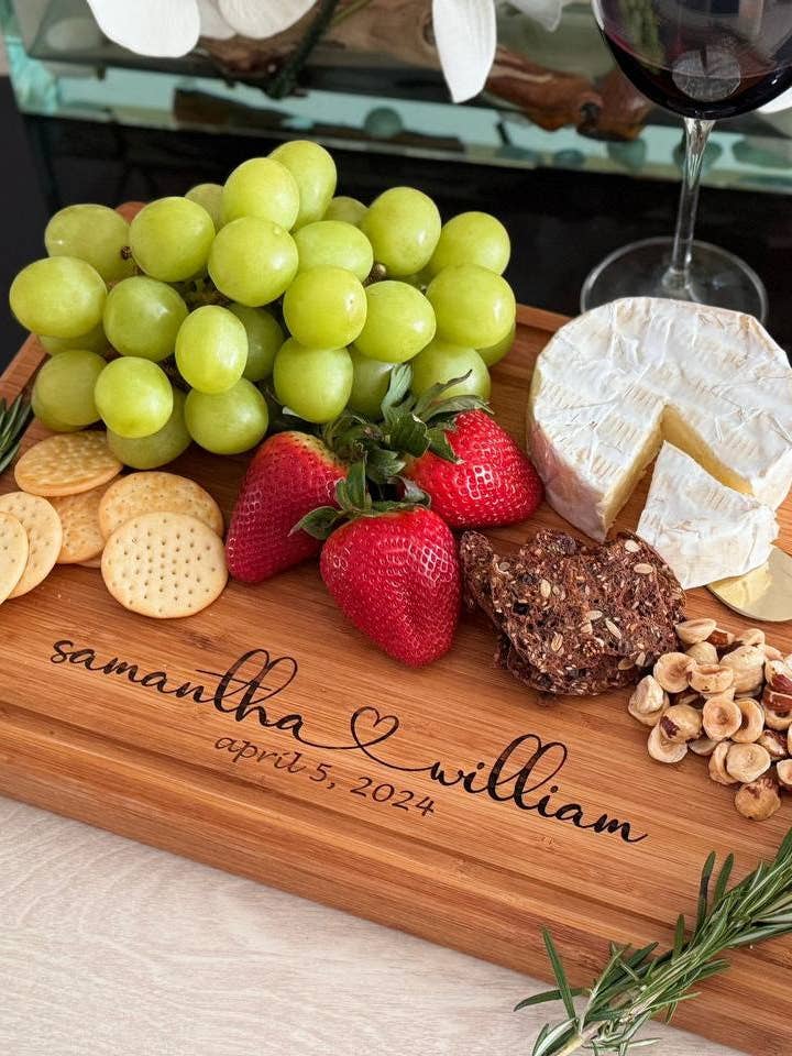 Handmade Personalized Cutting Board for wholesale by Taniri
