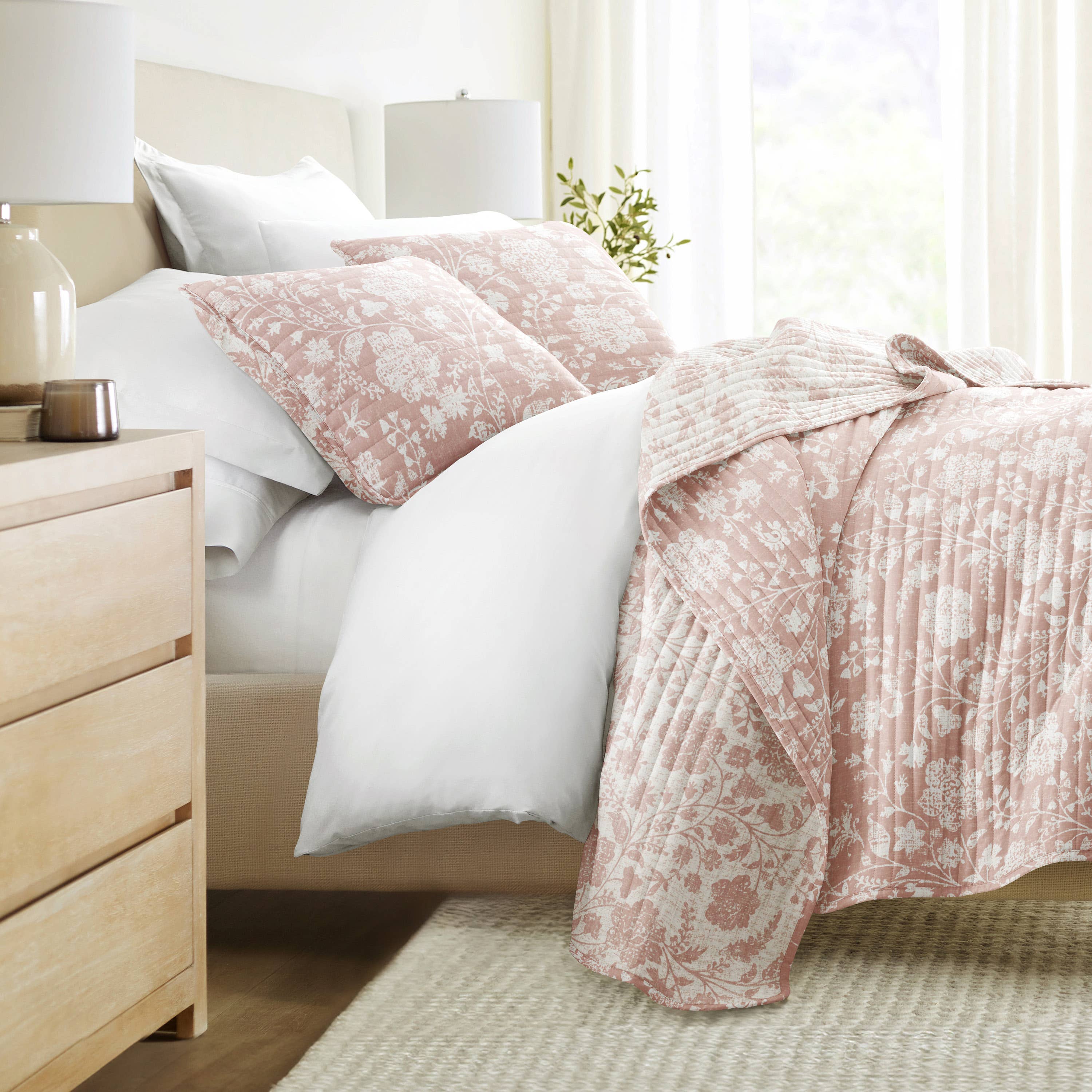 ienjoy Home - Vente Courtepointe - Ensemble de couette réversible à motifs floraux texturés toutes saisons35