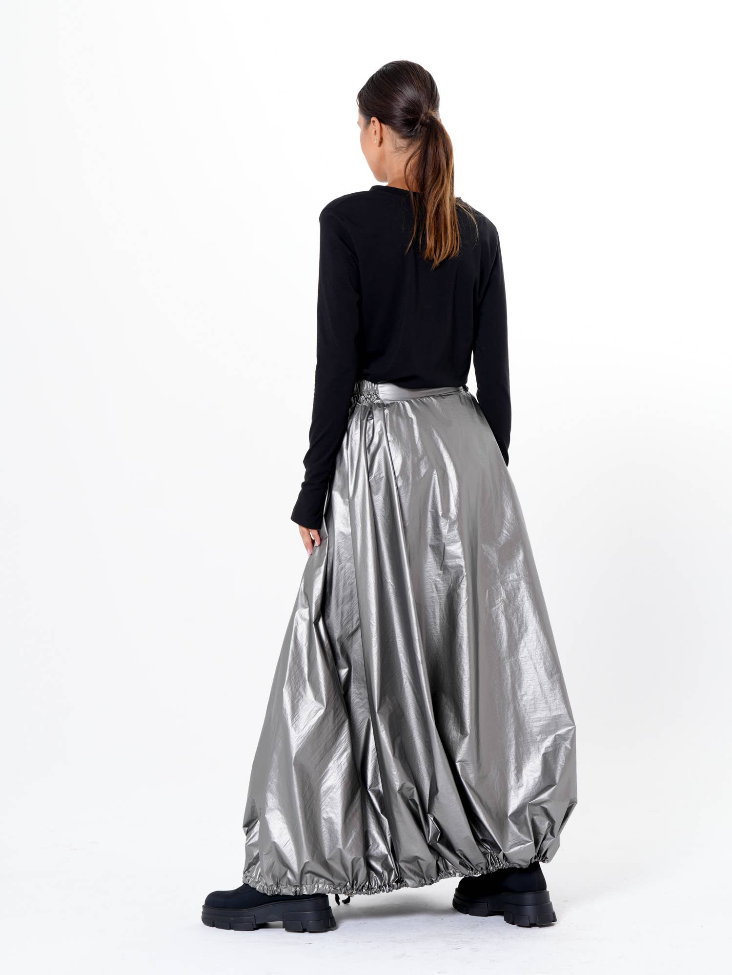 Metamorphoza – wholesale Skirt – Women’s – Voluminous Maxi Skirt with Adjustable Hem11