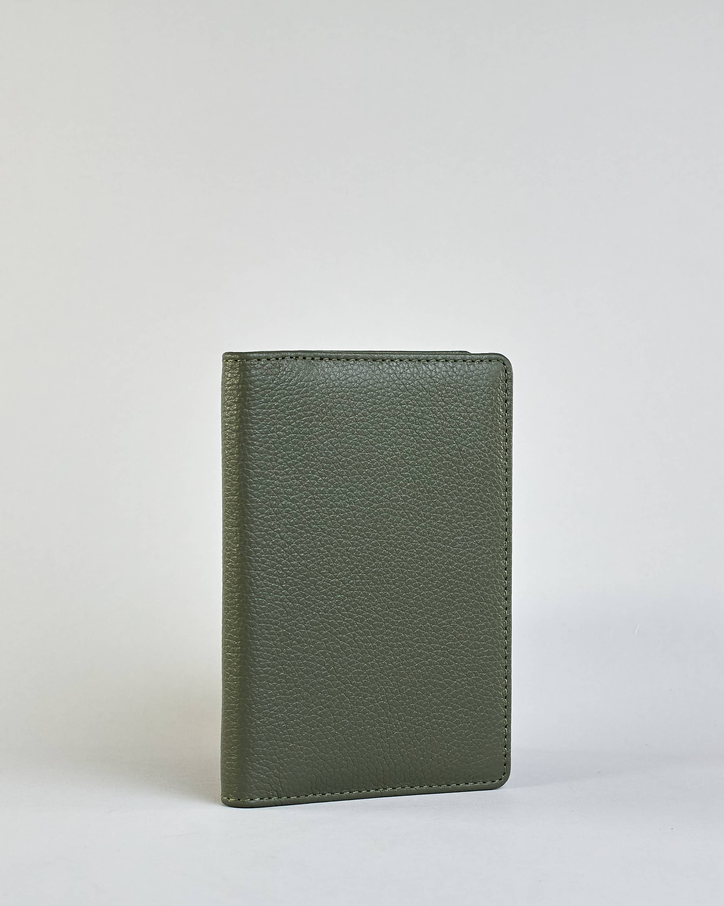 Herzilein-Wien GmbH - Wholesale Passport Case - Women's - Passhülle Leder 60