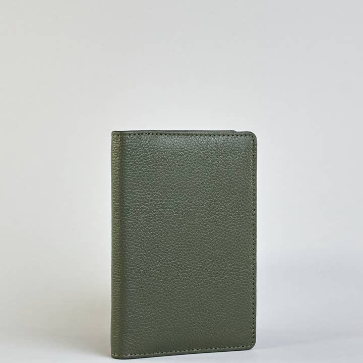 Herzilein-Wien GmbH - Wholesale Passport Case - Women's - Passhülle Leder 60