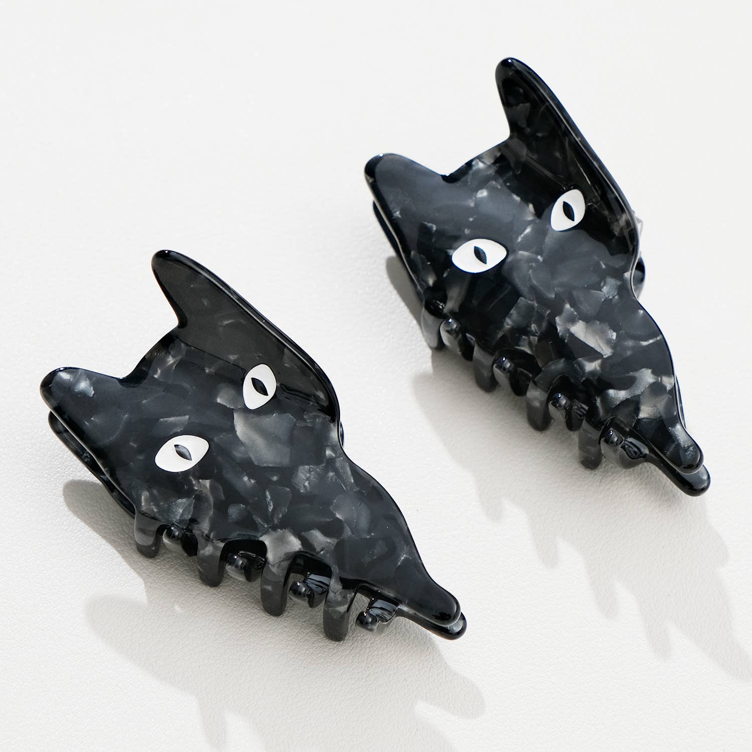 Adorro - Wholesale Hair Clip - Women's - Peek a Boo Black Cat Claw Clip 0