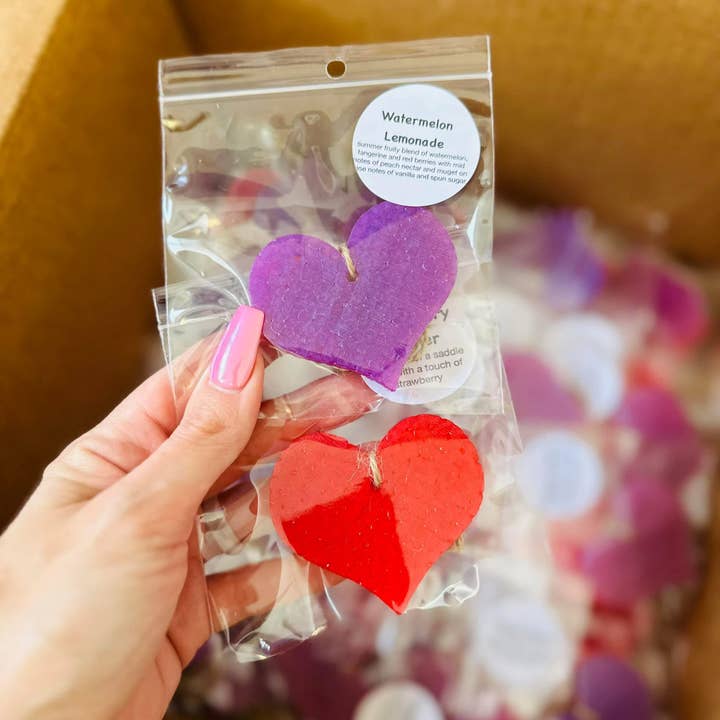 Mini cœur désodorisant pour voiture de la Saint-Valentin pour la vente par Southern Creek Wholesale