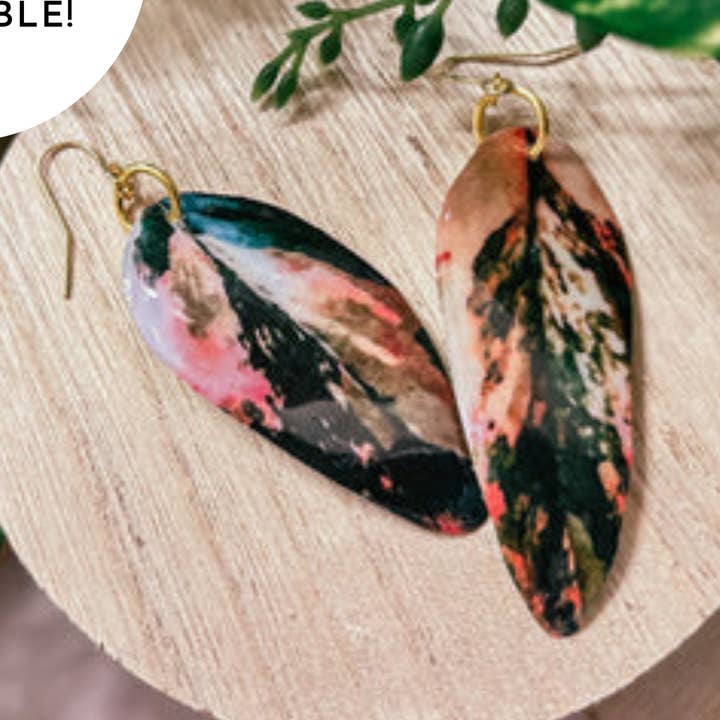 Strawberry Shake Philodendron Leaf: orecchino, magnete, decorazione per la vendita all'ingrosso da parte di hethr