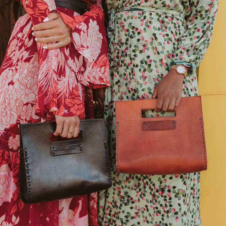 Purse & Clutch - Wholesale Clutch Bag - Women's - Everyday Leather Clutch Purse in Black5