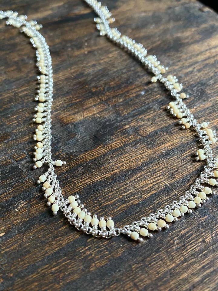 Collana con frange per la vendita all'ingrosso da parte di Ivory Jacks