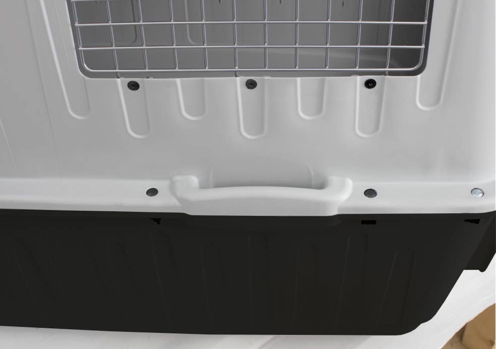 Grey Carrier Bracco Dog Carriers for wholesale on Faire25