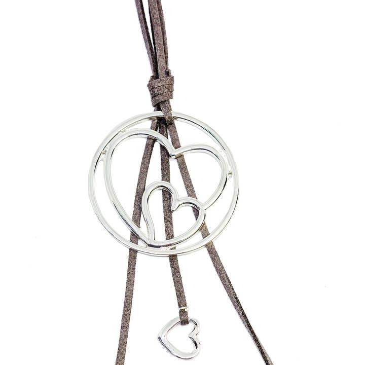 Status Collections - Wholesale Pendant/charm necklace - Silver Heart Pendent Grey Cord0