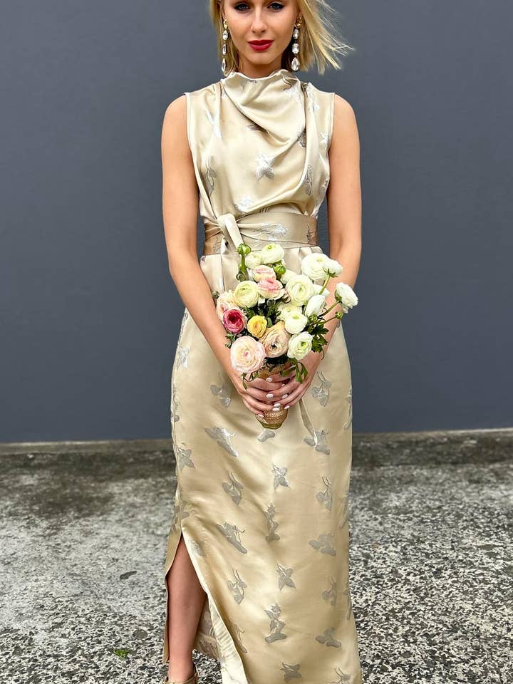 hoss Veronica Cowl Maxi - Silke Kräm för wholesale av HOSS