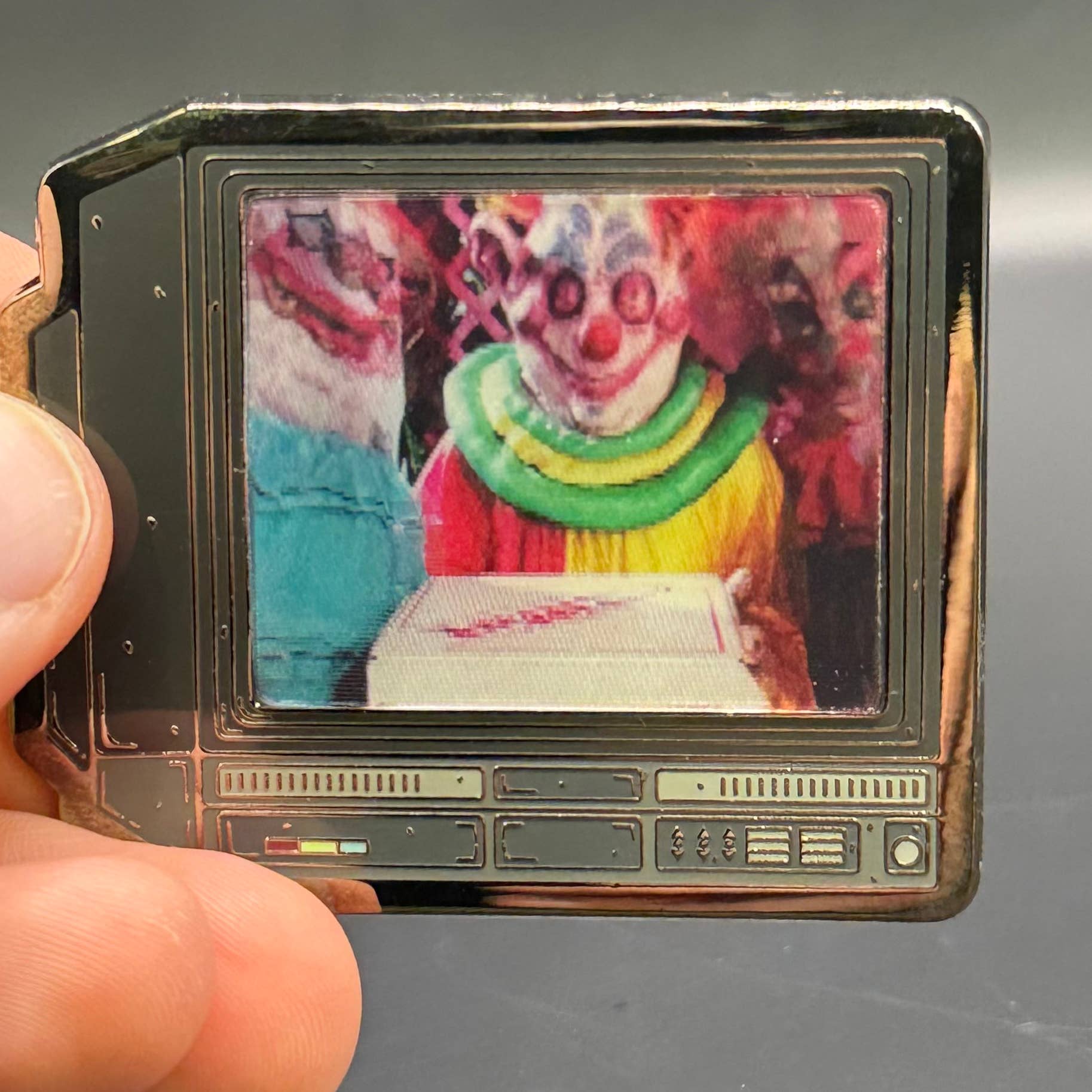 GoopyGoblins - Wholesale Lapel Pin/Button - 2.5" Lenticular Killer Klowns CRTV Enamel Pin4