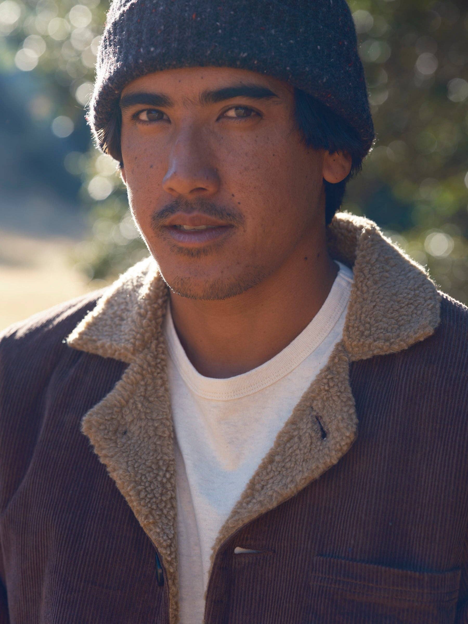 Dunkelbrauner Cordstoff Mack-Jacke für den Großhandel auf Faire10