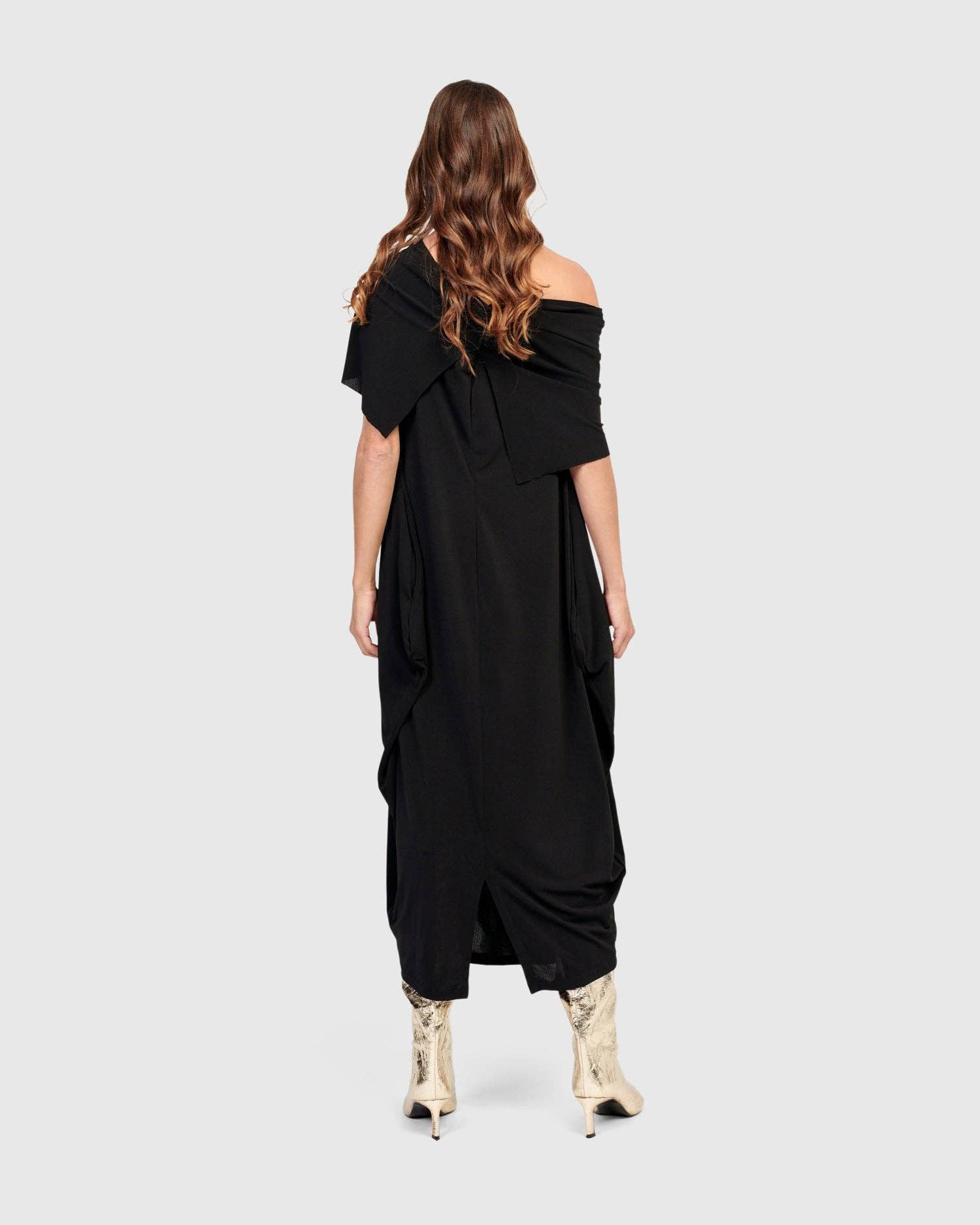 Savoir Maxi Dress, Black for wholesale on Faire6
