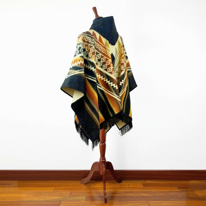 ECUALAMA - Wholesale Poncho - Uniseks - Unisex poncho XXL van alpaca wol met capuchon - Azteekse print - zwart4