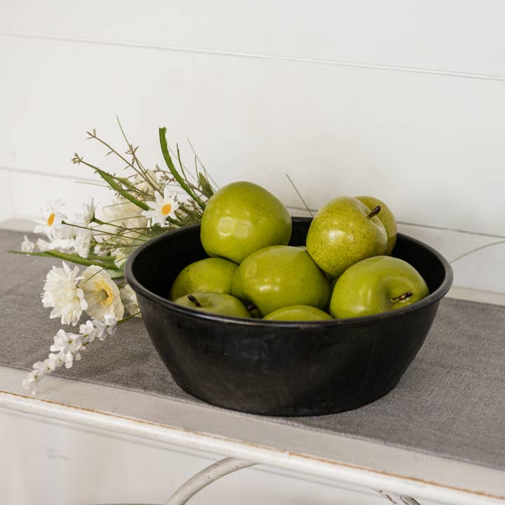 Bol noir vieilli de 11,5" pour la vente par Ragon House