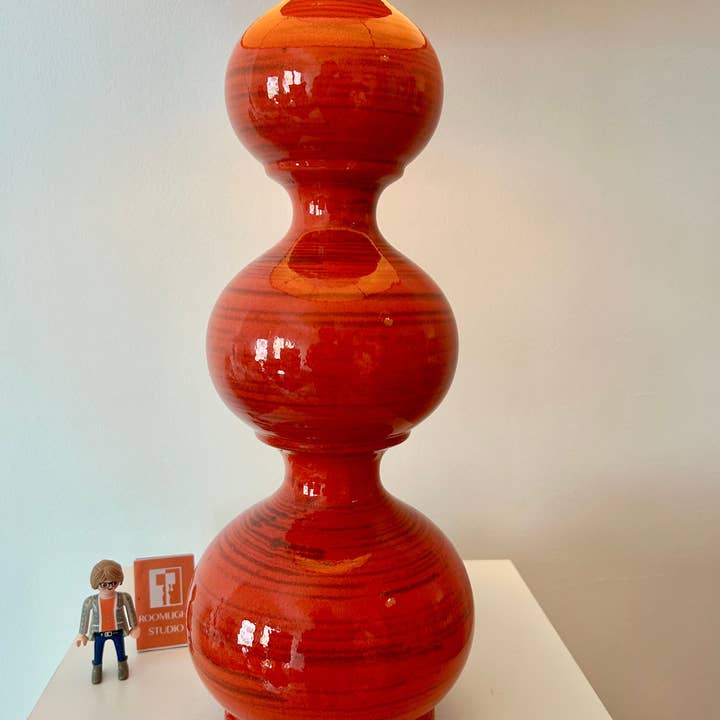 Roomlight Studio - Wholesale Accent/Desk Lamp - Space Age floor lamp by Kaiser Leuchten with a new shade1