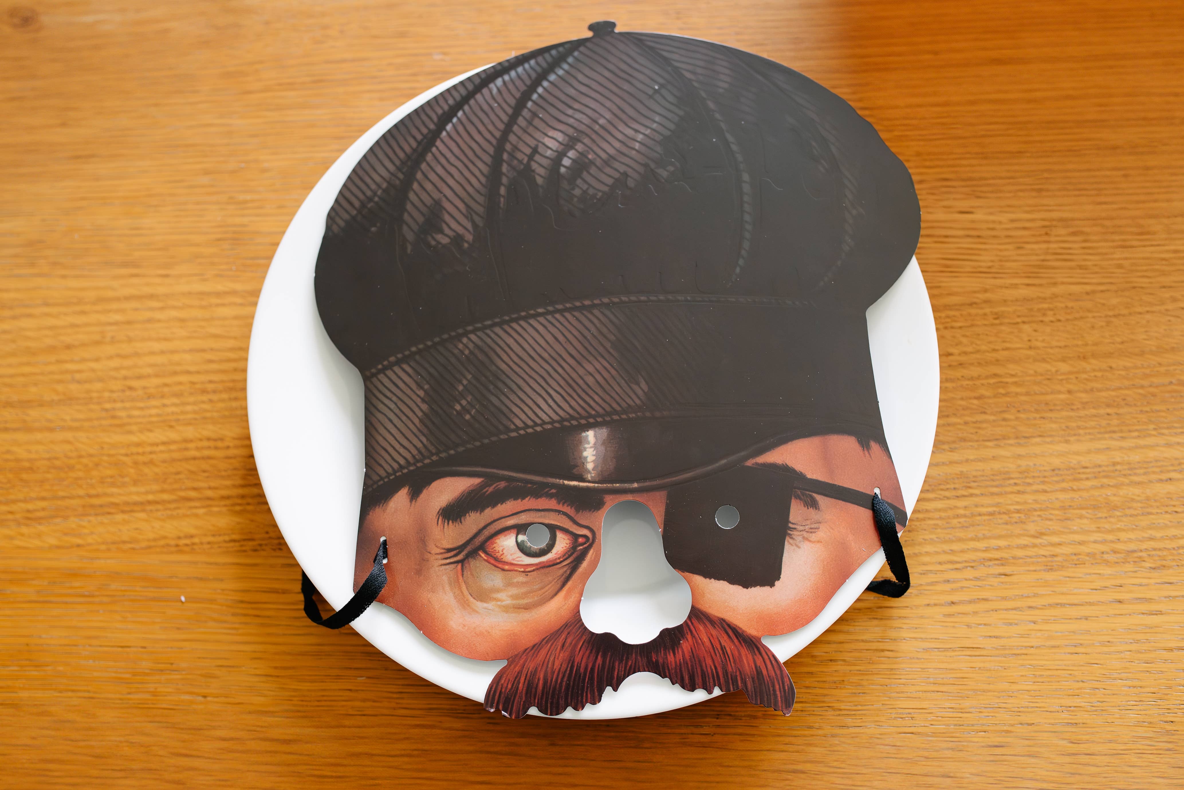 Mamelok – wholesale Party gift – STOCKHOLM LEKSAKMUSEUM 1 PARTY MASKS6