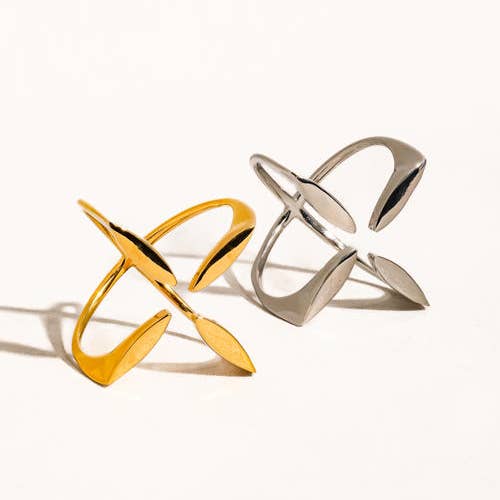 Flânerie by MAIQ - Wholesale Cocktail/Statement Ring - Peliah 18K Gold Non-Tarnish x Cross Ring