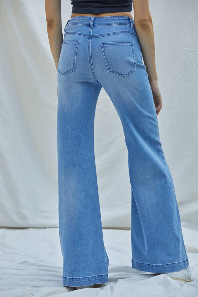Denim Pantaloni a gamba larga in denim intrecciato, vita alta, lavaggio medio in vendita all'ingrosso su Faire2