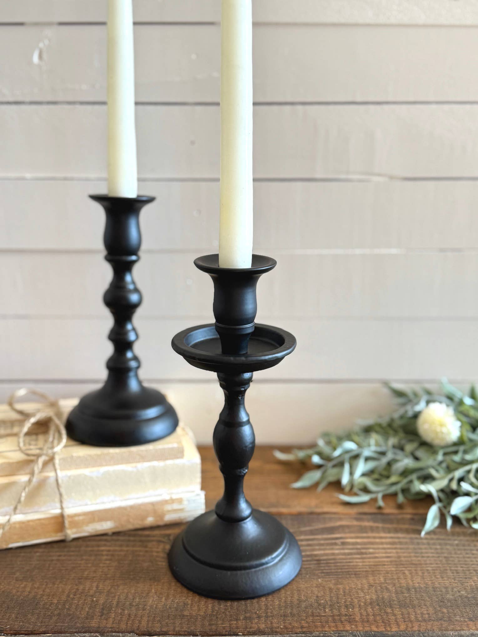 Made Market Co. – Engroshandel Lyseholder – Sort Empire Taper Lysestage Medium3