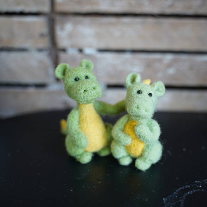 Bear Creek Felting - Vente Kits de couture - Kit de feutrage Dragon Needle2