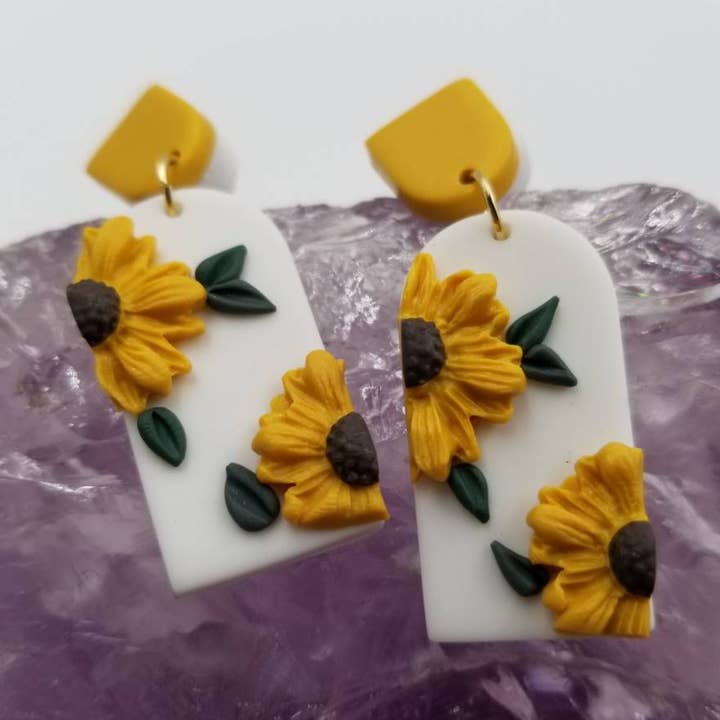 Zomeroorbellen met zonnebloem in polymeerklei voor wholesale door magnolia jewelry