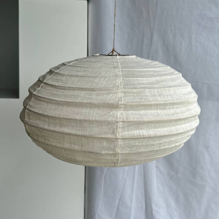 Office Objets - Wholesale Chandelier/Hanging Light - Average Japanese-style oval flattened pendant in rattan and natural linen H30 D450
