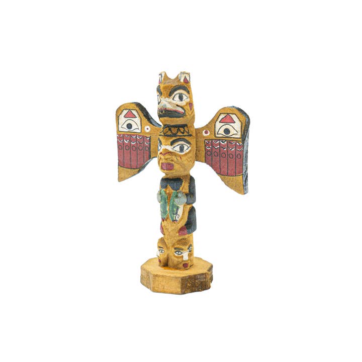 Pawnee Bill’s - Wholesale Decorative Figurine - Hand Carved Wooden Totems