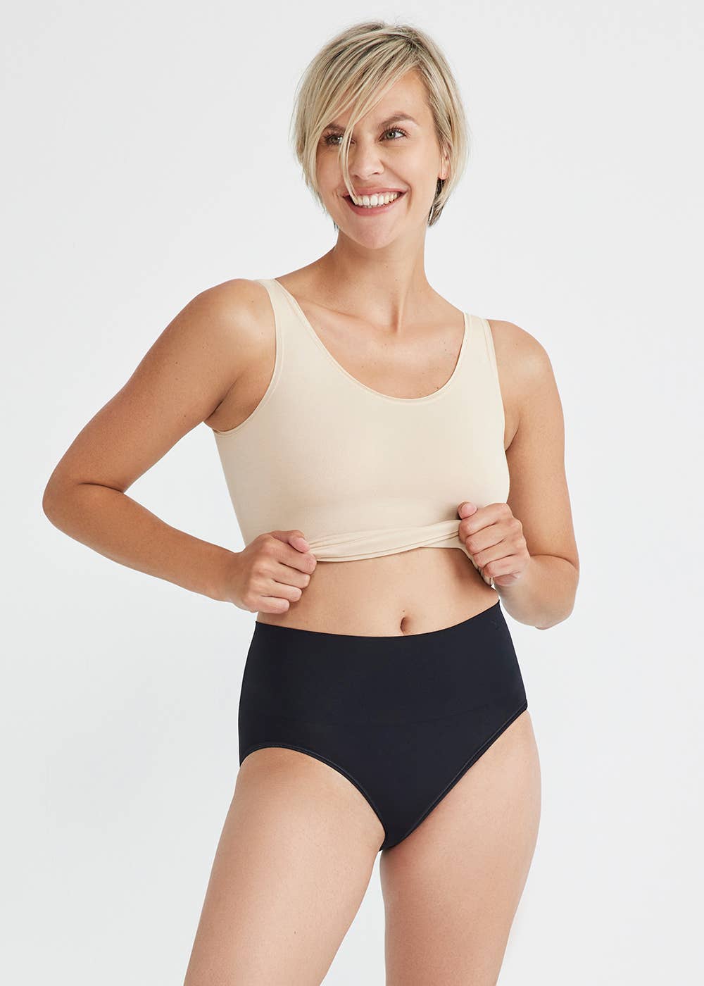 Yummie – Großhandel Shapewear – Damen – Ultraleichter Shapewear-Slip – auch in großen Größen erhältlich21