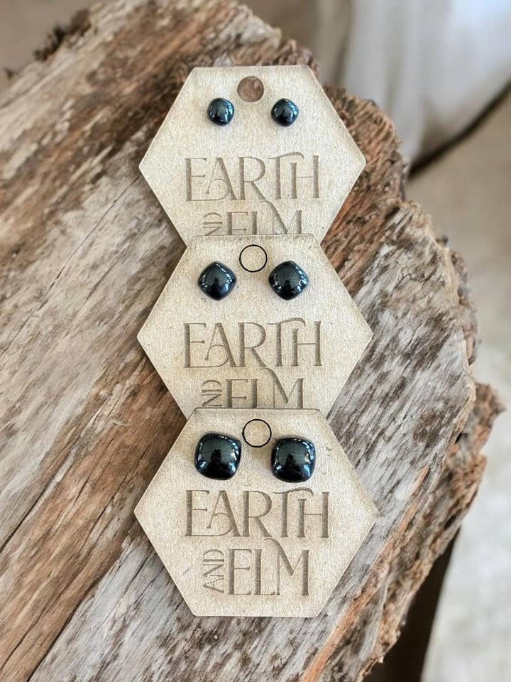 Svarta onyxkuddstift för wholesale av Earth & Elm