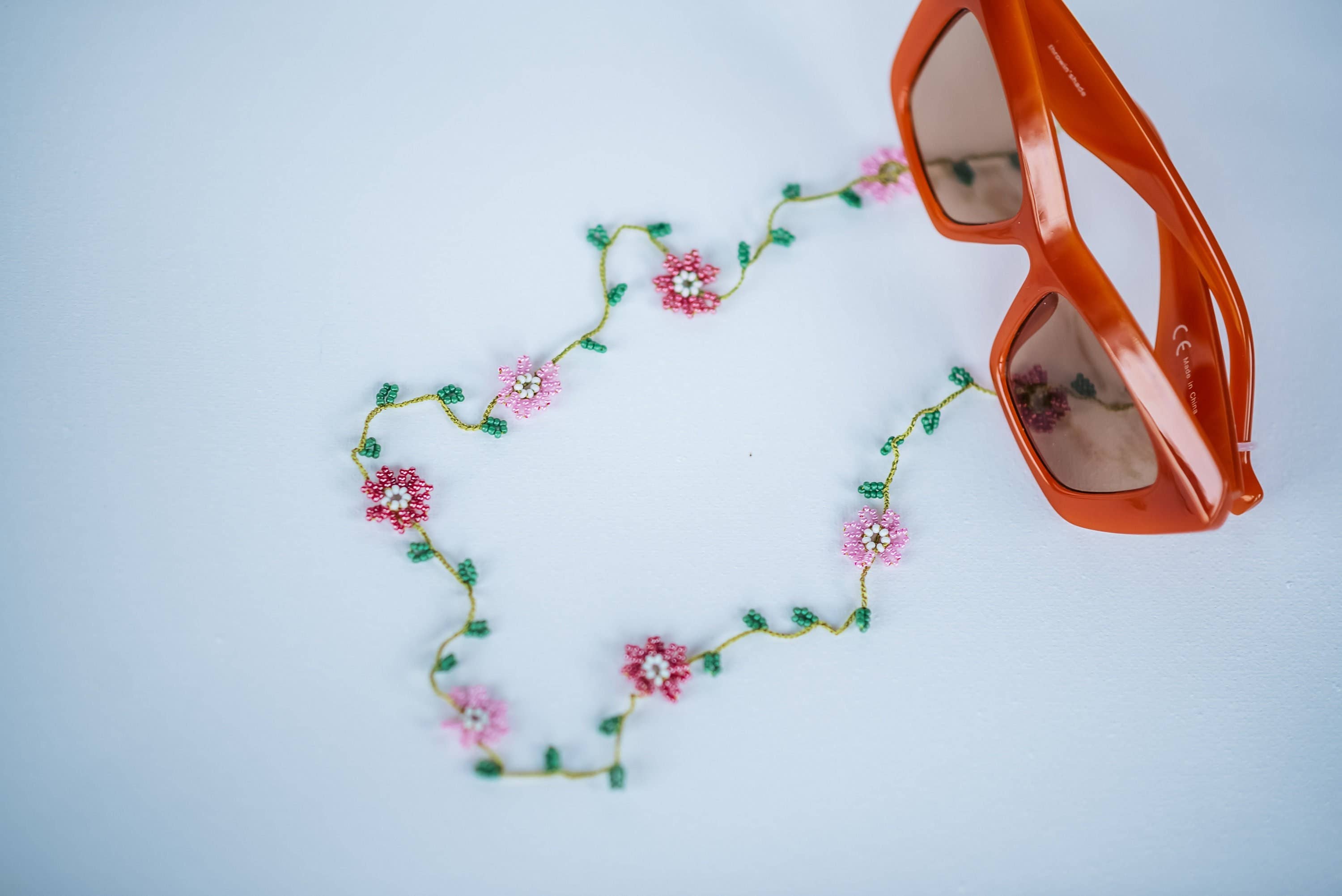 Hemsin Atelier - Wholesale Sunglasses/Eyeglasses Strap - Women's - Beaded Floral Eyeglass Chain and Sunglasses Holder4