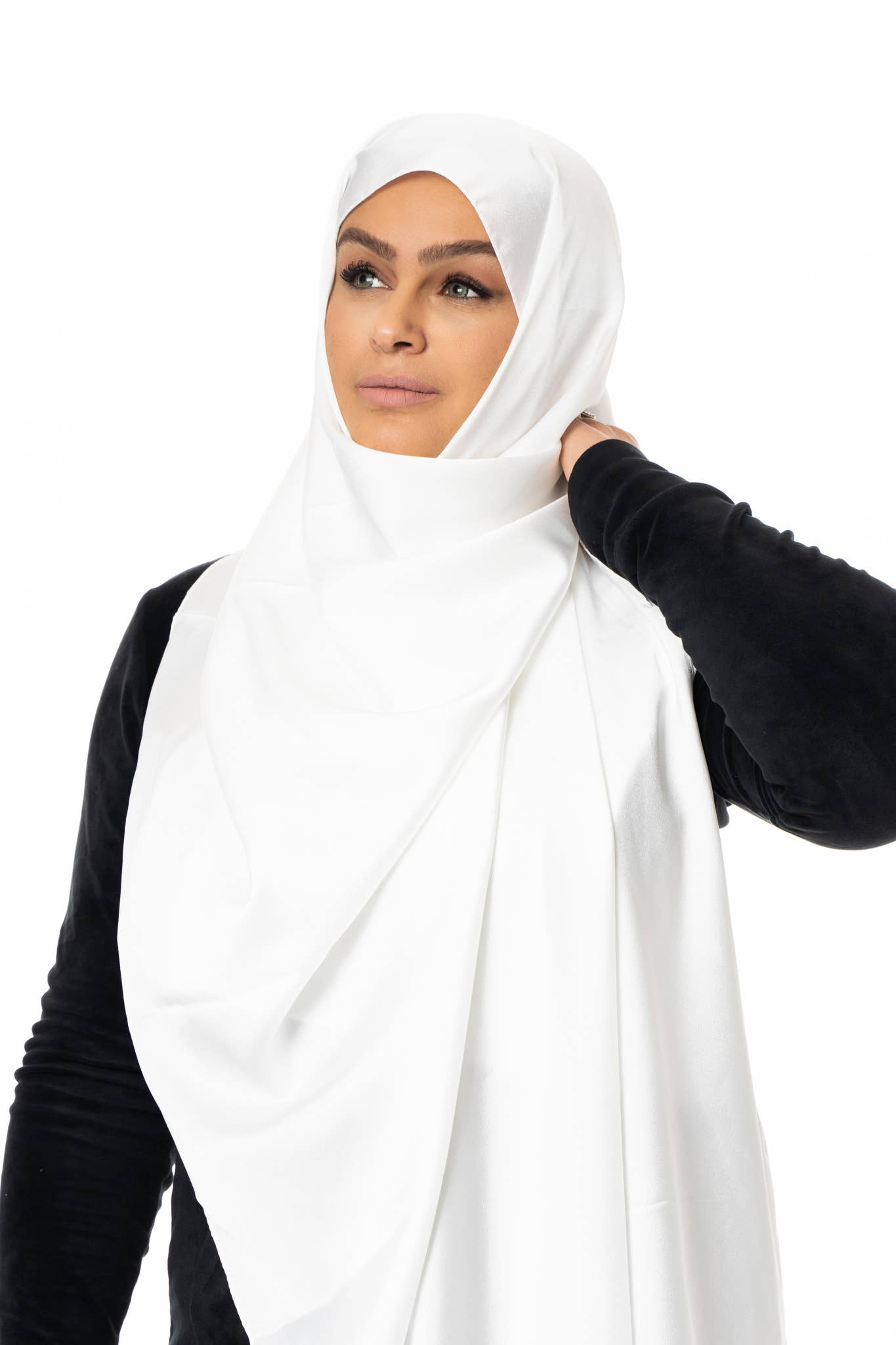 Sultana.R - Wholesale Hijab - Women's - Dubai satin hijab2