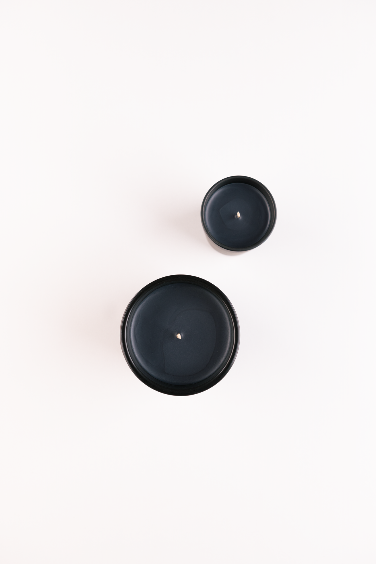 ULTRAMONOCHROM - Vente Bougie en bocal - Bougie parfumée Legacy, 220 g3