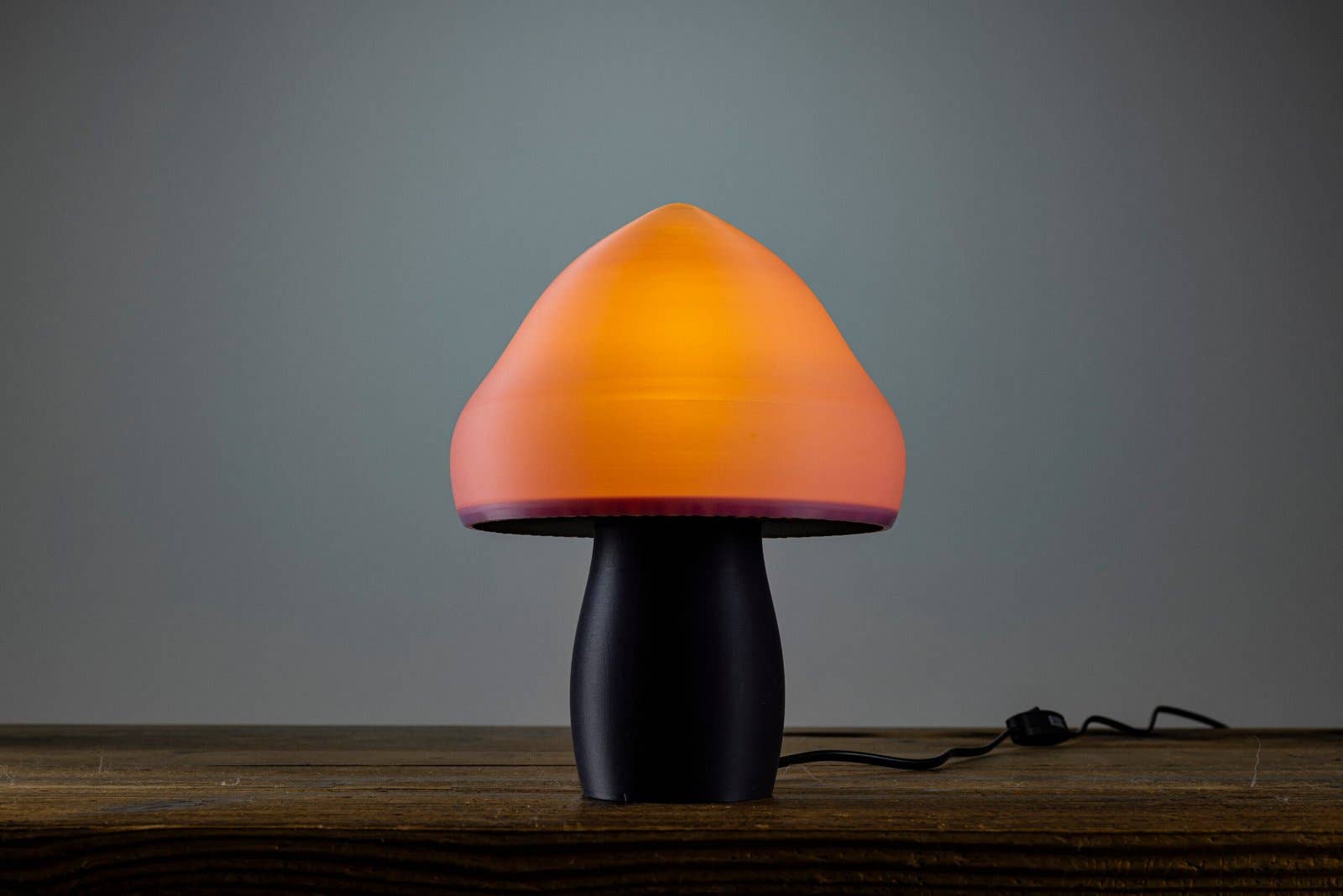 Lucine & Bastien - Wholesale Accent/Desk Lamp - VOLVAIRE - The mushroom that will illuminate your interior5