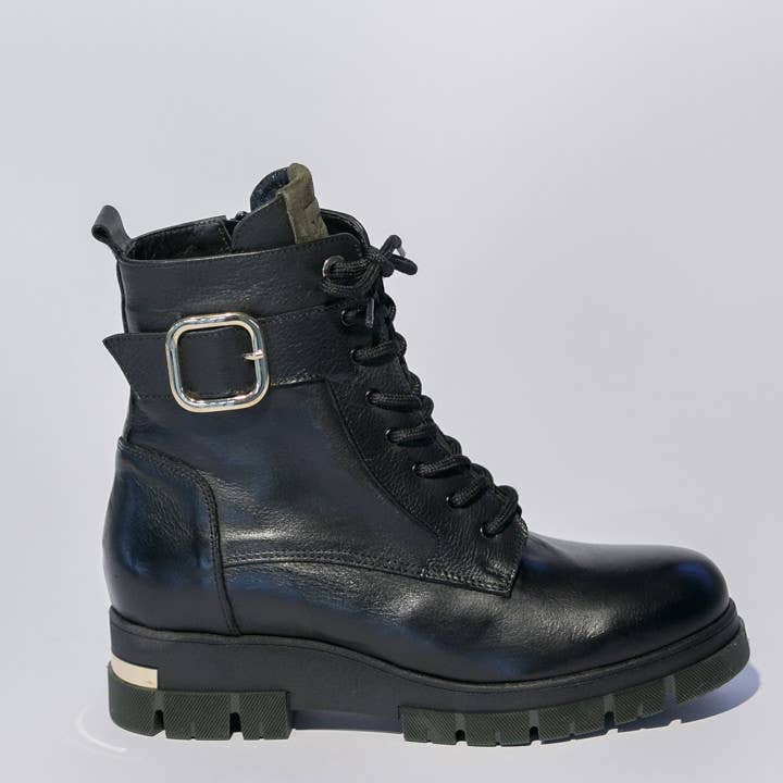 Maria Di Ripabianca - Wholesale Combat/Military Boots - Women's - Black combat boot with track sole0