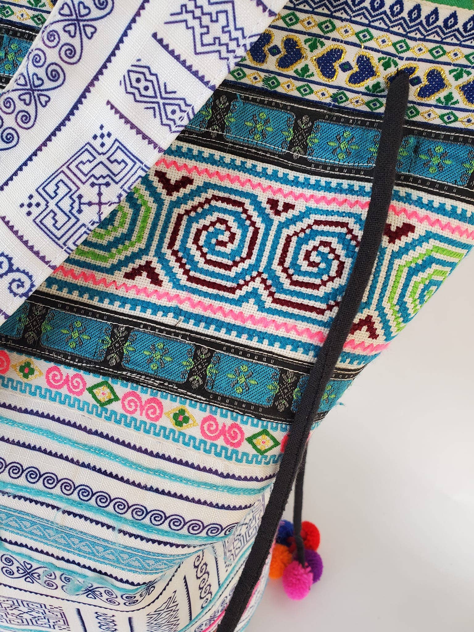 Wanderlust Global - Wholesale Tote Bag - Women's - Hmong Tote1