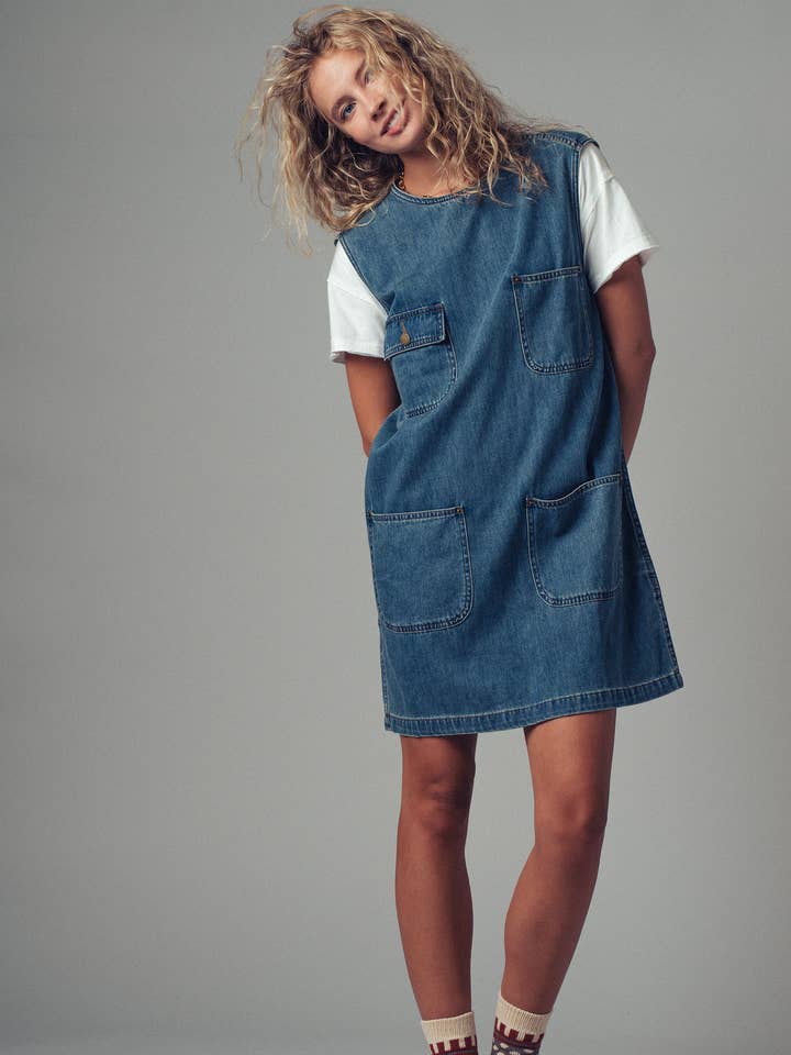 Relaxed Fit Sleeveless Denim Pocket Dress for wholesale by Fashion Week