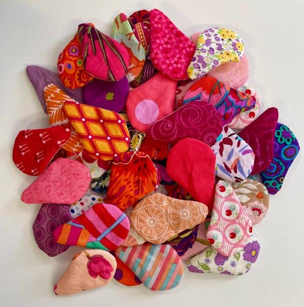 Free Bird Quilting Designs - Wholesale Quilt - 26. The Little Petals Quilt24