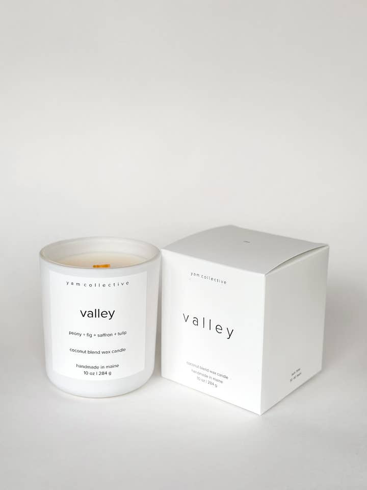 Valley - bougie blanche mate 10 oz Tulipe + Figue pour la vente par yam collective