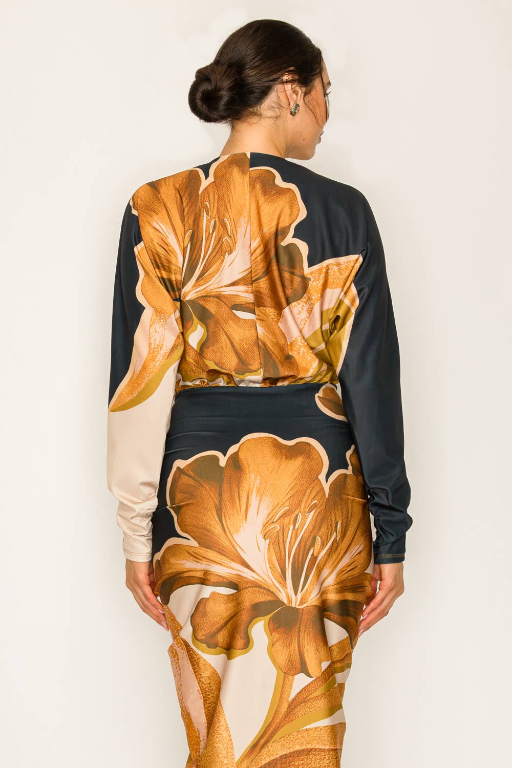 NAVY COMBO BD4049_Front Ruched V-Neck Midi Dress for wholesale on Faire4