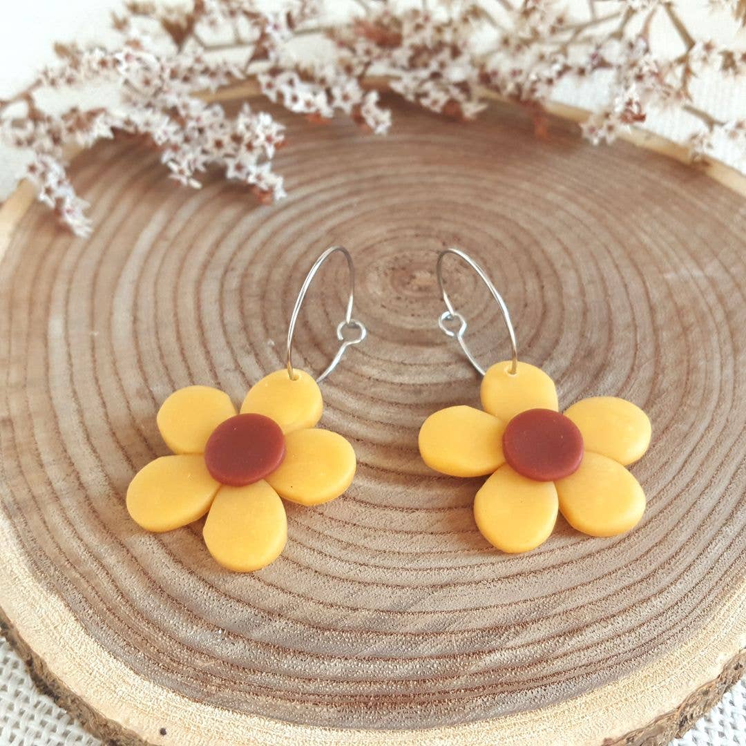 PASTACUITA – Großhandel Ohrhänger – Handgefertigte Gänseblümchen-Ohrringe „Boho“0