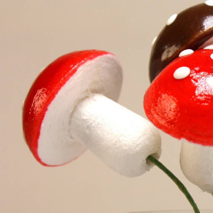 Red & Brown Mix - Large 3/4" Spun Cotton - 10 pcs - 218-0117 for wholesale on Faire5