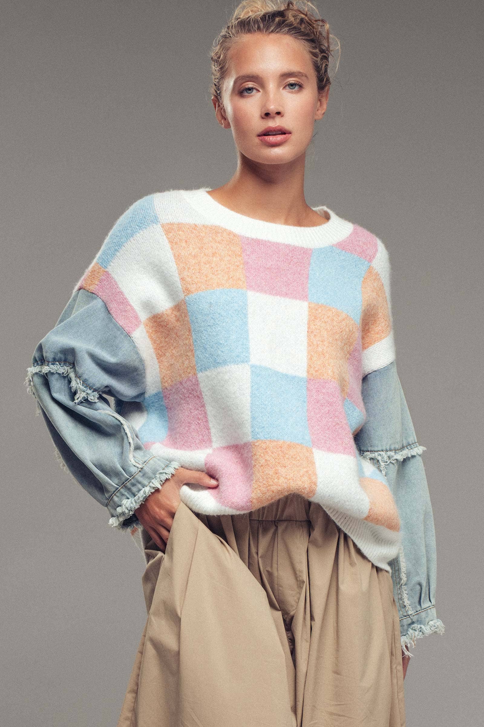 Urban Daizy - Wholesale Knit Sweater - Women's - Checkered Knit with Denim Sleeves Crewneck Sweater12