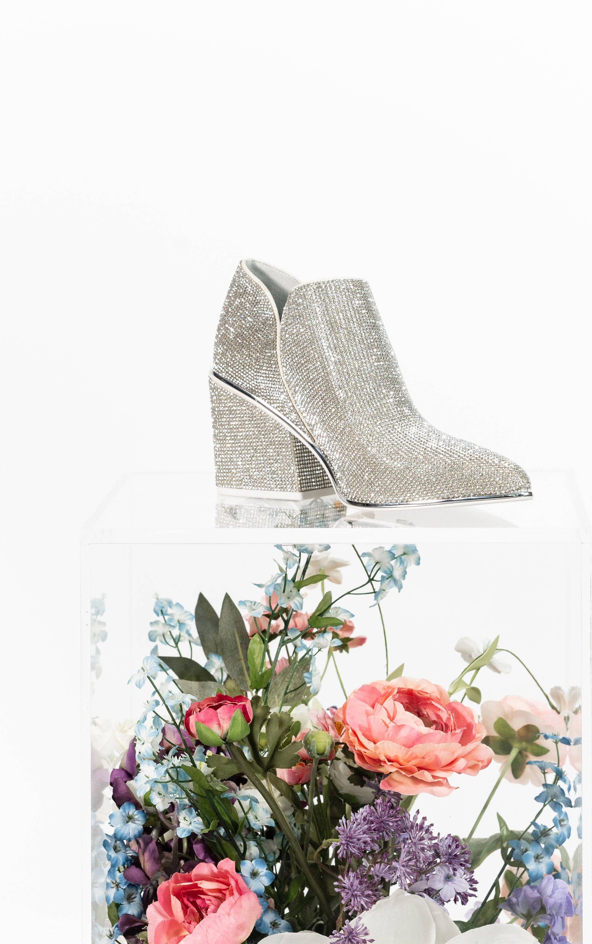 She is Cheval - Wholesale Booties - Women's - Le Tigre Dynamite3