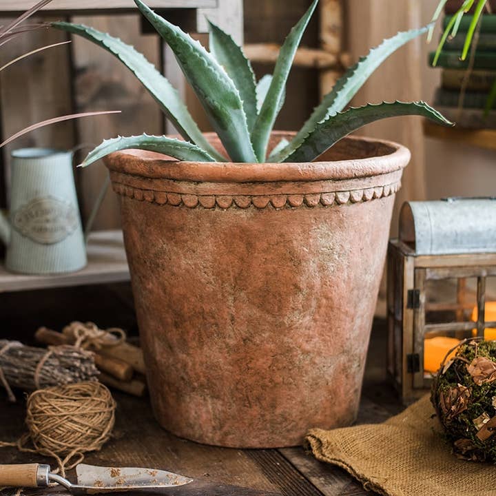 Rustic Reach - Wholesale Plant Pot - Large Terracotta Red Concrete Planter Pot