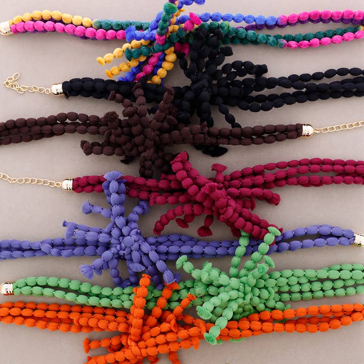 La Cuerda De Sol - Wholesale Kliksieraden - Halsketting met bolletjes in bloemenwol