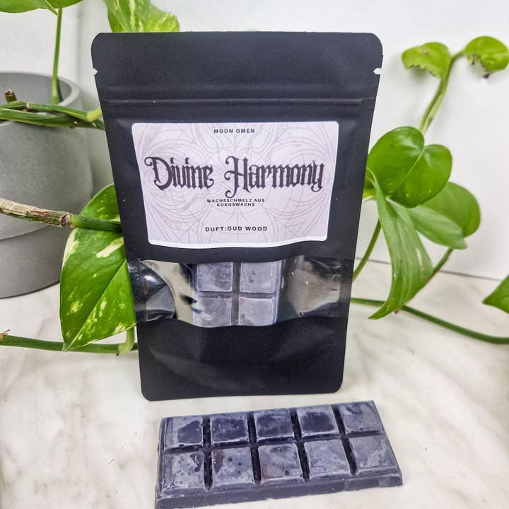 Wax Melt 'Divine Harmony' - Oud Wood for wholesale by Moon Omen